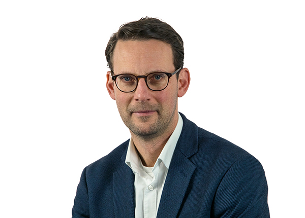 Patrick Wuechner 0408 weiss 2